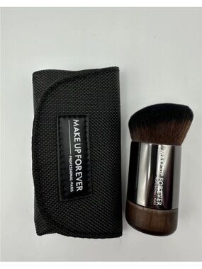 Makeup Forever Compact Brown & Black Kabuki Brush with Black Case